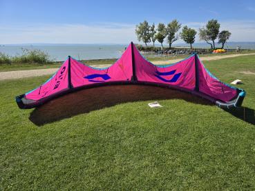 Preview: 2025 Duotone Evo SLS 13m in großartigem Zustand