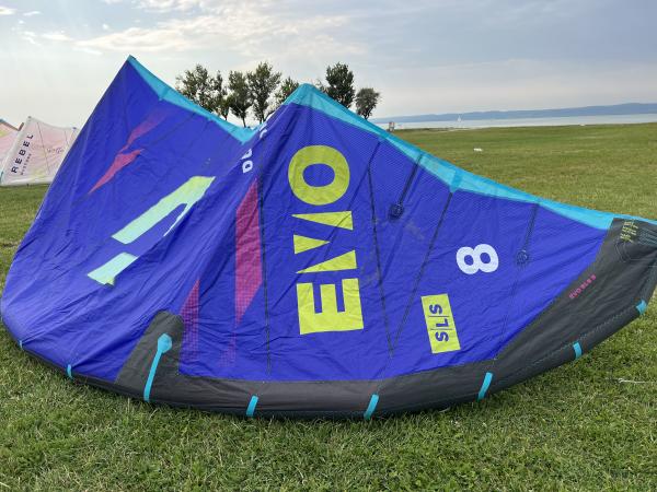 2025 Duotone Evo SLS 8m in großartigem Zustand